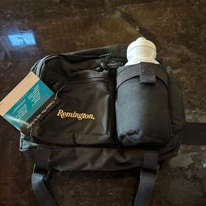 NWT Remington Black Belt Bag with Bottle Holder